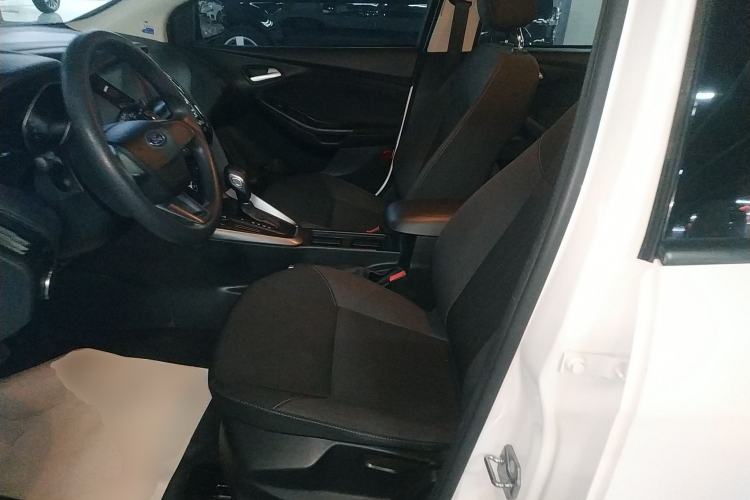 Used Ford Focus 2015 Hatchback 1.6L Automatic Comfort Model
