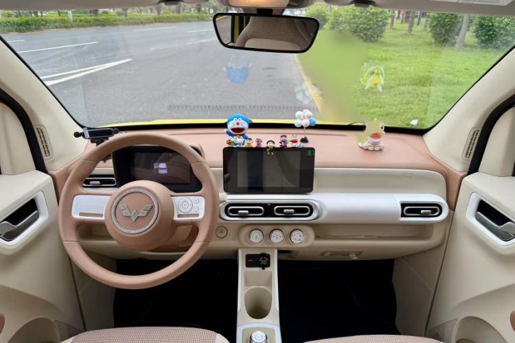 Used Wuling Hongguang MINIEV 2024 3rd Generation 215km Advanced Version