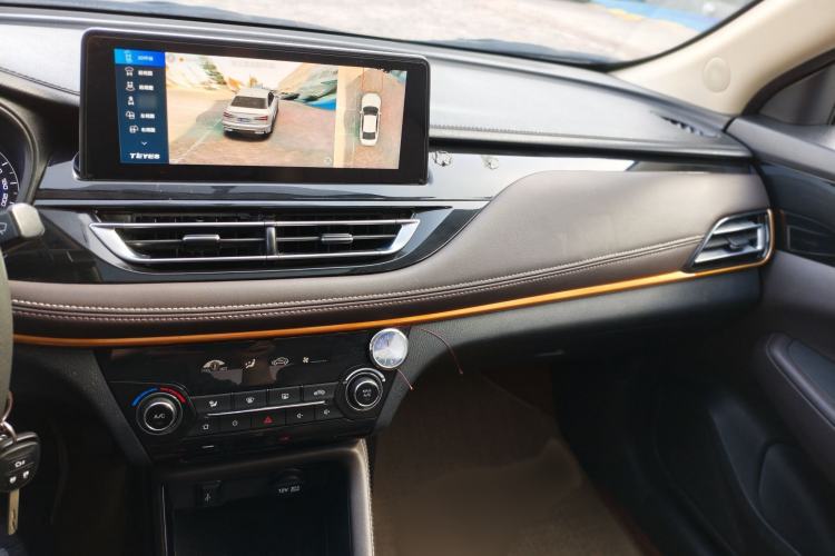 Used Changan Eado DT 2019 1.6L Manual Comfort Model China VI Standard