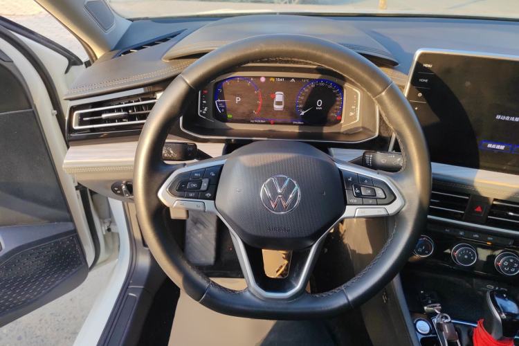 Used Volkswagen Sagitar 2023 300TSI DSG Excellence Edition
