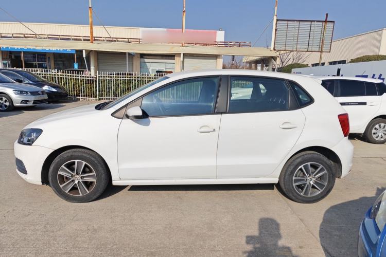 Used Volkswagen Polo 2016 1.4L Manual Fashion Model
