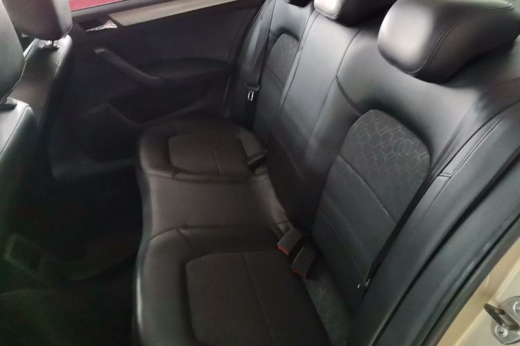 Used Volkswagen Santana 2015 1.6L Automatic Comfort Edition