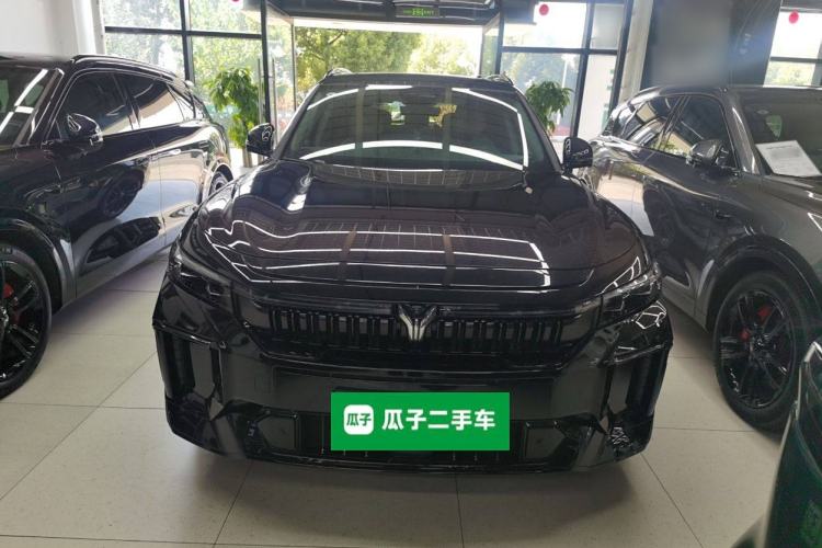 Used VOYAH FREE 2025 318 259 km All-Wheel-Drive Exploration Edition
