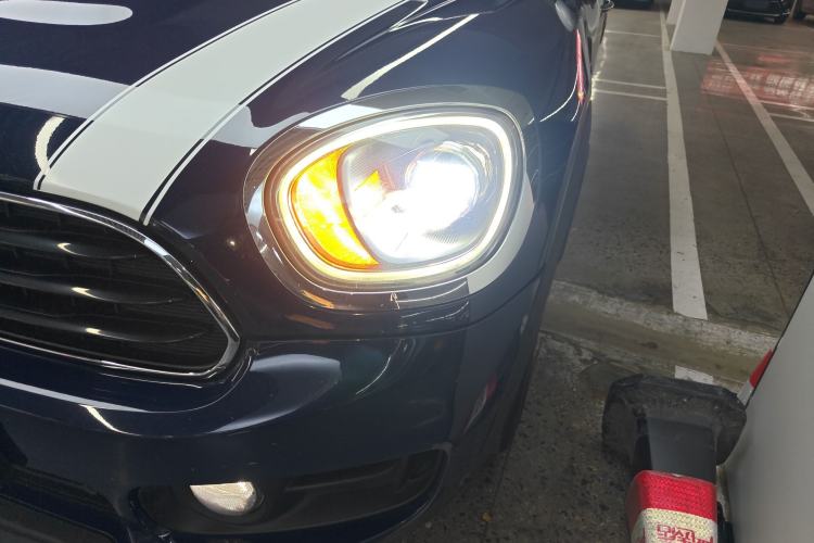 Used  Countryman 2018 1.5T COOPER Artist
