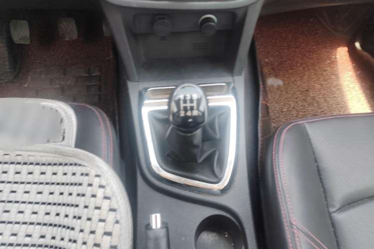 Used HYOSOW S2 2015 1.5L Manual Luxury Model China IV Standard
