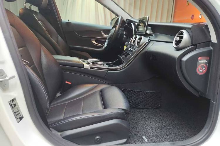 Used Mercedes-Benz C-Class 2015 C 200 station wagon
