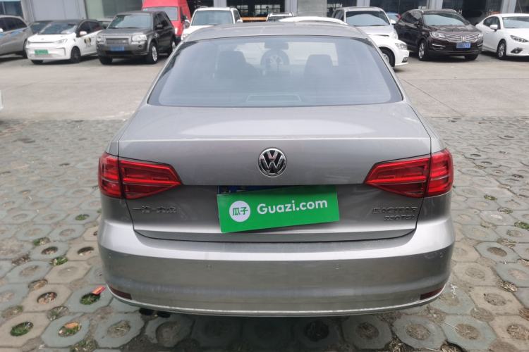 Used Volkswagen Sagitar 2016 230TSI 25th Anniversary Edition