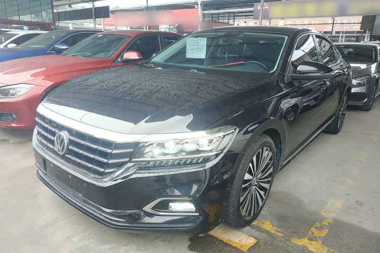 Used Volkswagen Passat 2020 330TSI Luxury Edition China VI