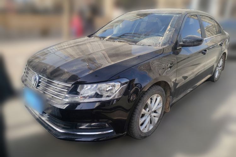 Used Volkswagen Lavida 2015 1.6L Manual Comfort Edition