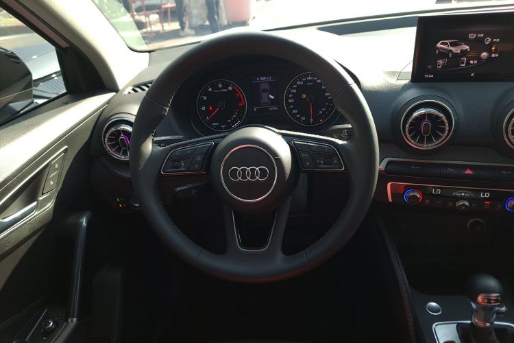 Used Audi Q2L 2021 35 TFSI Fashion Dynamic Model
