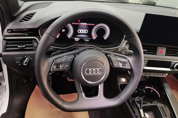 Used Audi A4L 2023 40 TFSI Luxury Dynamic Model
