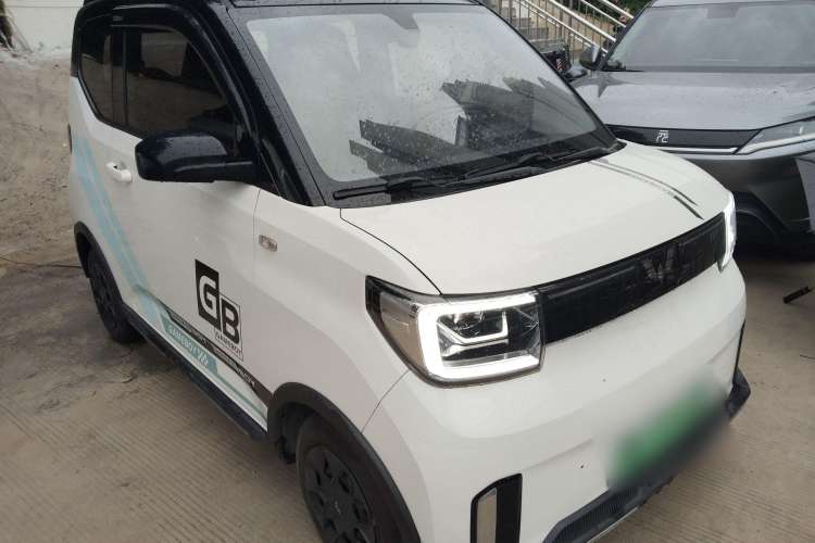 Used Wuling Hongguang MINIEV 2022 GAMEBOY 200km Gaming Edition with Lithium Iron Phosphate
