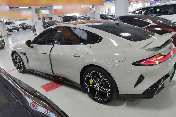 Used  SU7 2024 Four-Wheel Drive Ultra-Long Range Advanced Intelligent Driving Max Edition
