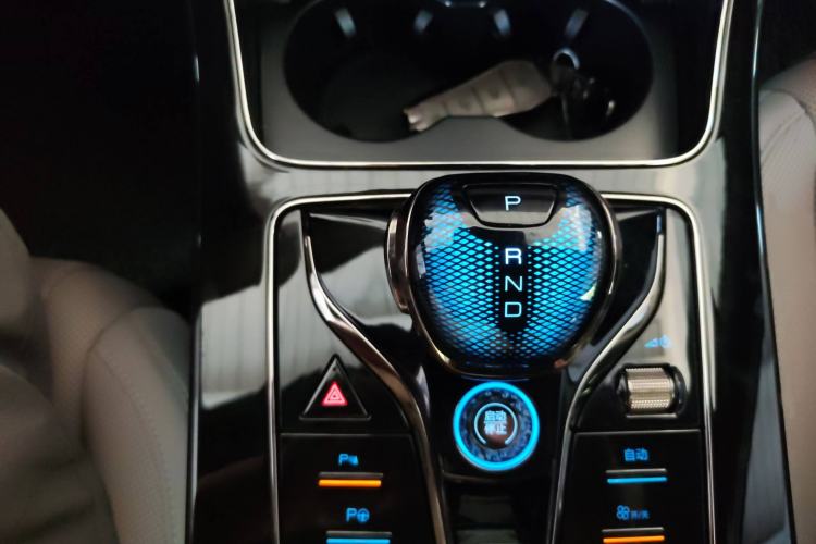 Used BYD Han 2025 EV Intelligent Driving Edition 605KM Prestige Model
