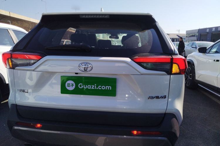 Used Toyota RAV4 2020 2.0L CVT Two-Wheel Drive Fashion Edition
