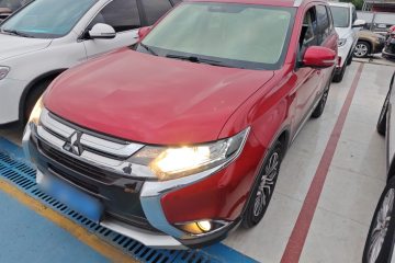 Used Mitsubishi Outlander 2018 2.0L Two-Wheel Drive Glory Edition 5 Seats