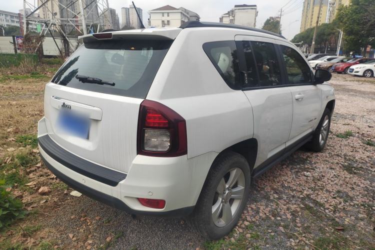 Used Jeep Compass (Import) 2015 2.0L two-wheel drive sport version