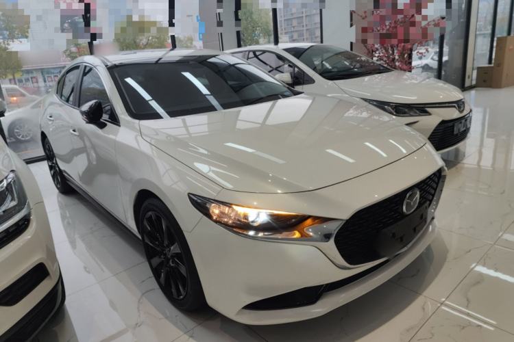 Used Mazda Mazda 3 Axela 2022 2.0L Automatic Premium Black Obsidian Edition
