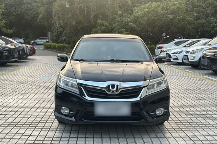 Used Honda Crider 2013 1.8L automatic luxury edition
