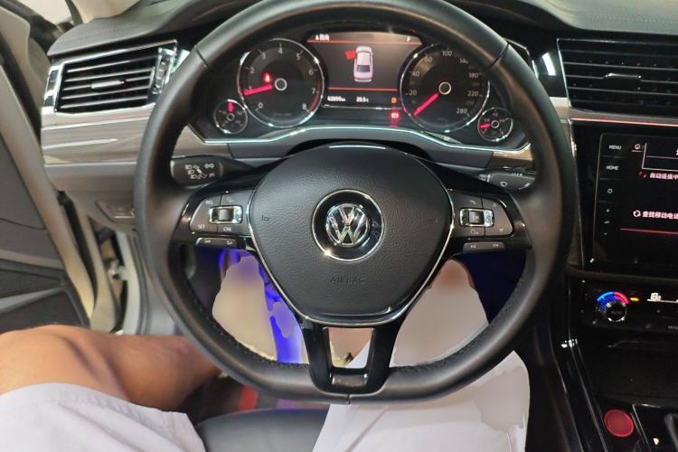 Used Volkswagen Phideon 2018 Revised Version 380TSI Two-Wheel Drive Business Edition