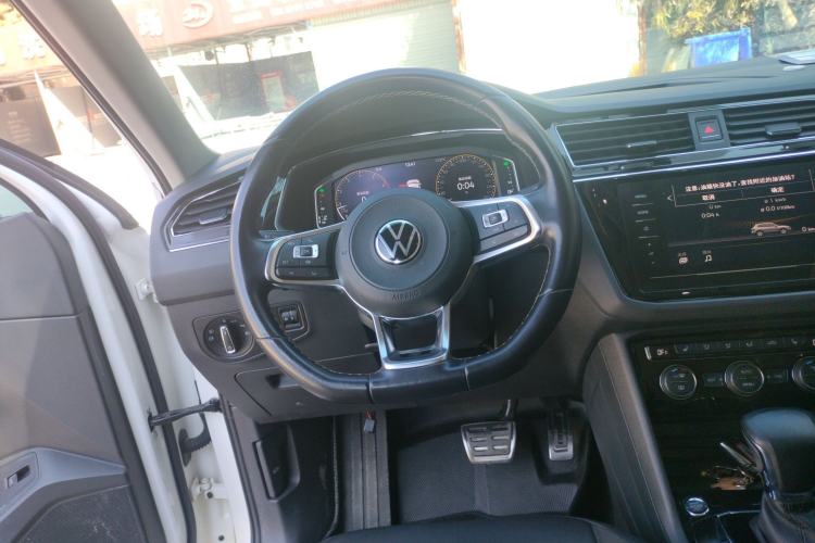 Used Volkswagen Tiguan L 2021 330TSI Automatic Two-Wheel Drive R-Line Enhanced Edition
