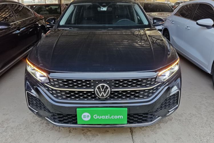 Used Volkswagen Passat 2022 330TSI Starry Luxury Edition
