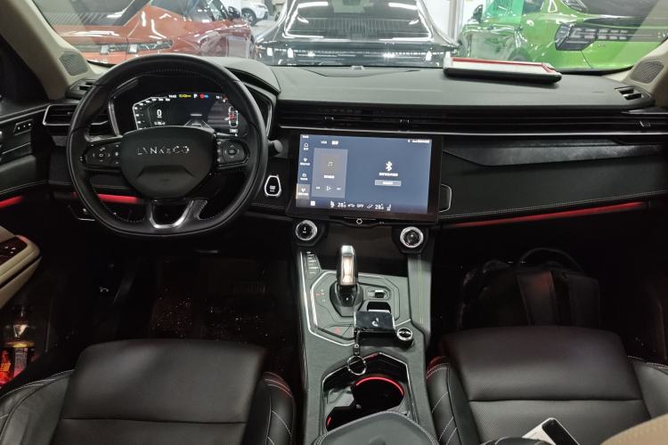 Used Lynk & Co 05 2022 2.0T Two-Wheel Drive Shine Halo
