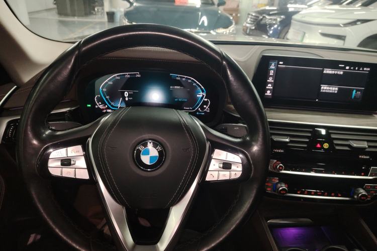 Used BMW 5 Series New Energy 2020 Mileage Upgrade Version 530Le Luxury Package
