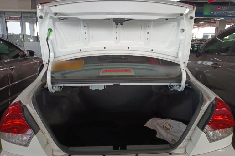 Used Soueast V3 Lingyue 2015 1.5L Manual Happiness Edition
