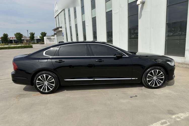 Used Volvo S90 2024 B5 Zhiyi Luxury Edition
