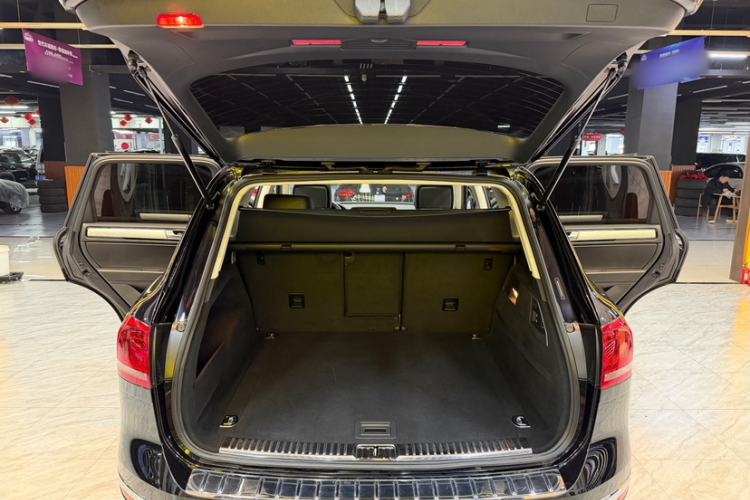 Used Volkswagen Touareg 2017 3.0 TSI Touareg Model