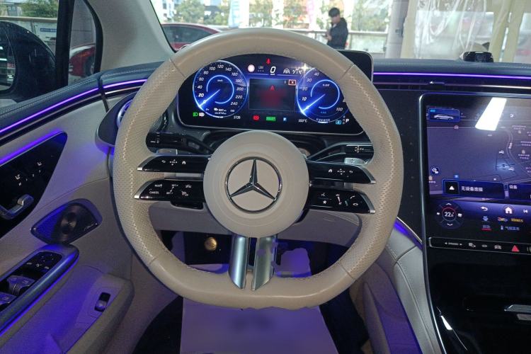 Used Mercedes-Benz EQE 2022 350 First Edition Special Version