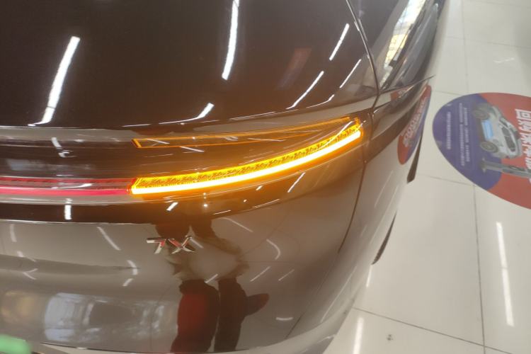 Used Zeekr 7X 2025 100 kWh Long-Range Rear-Wheel Drive with Intelligent Driving Features
