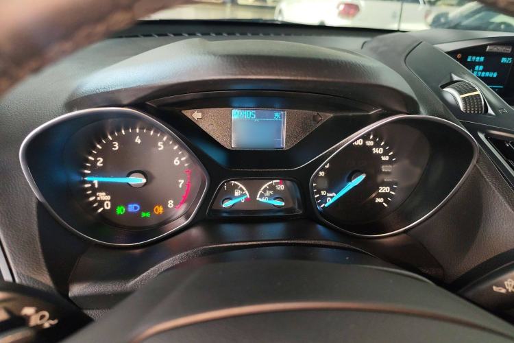 Used Ford Kuga 2017 EcoBoost 180 Two-Wheel-Drive Platinum Edition
