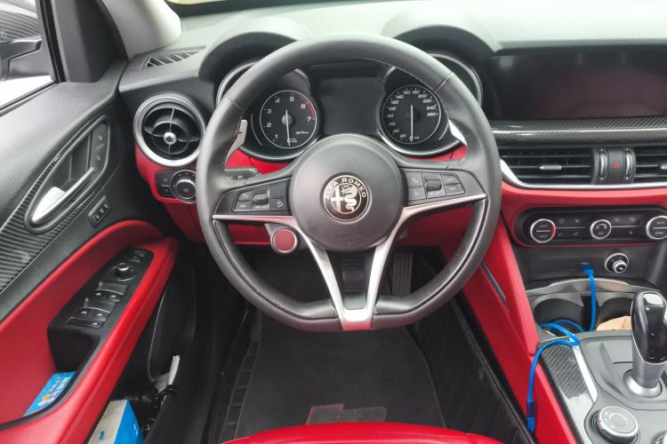 Used Alfa Romeo Stelvio 2017 2.0T 280HP Luxury Edition