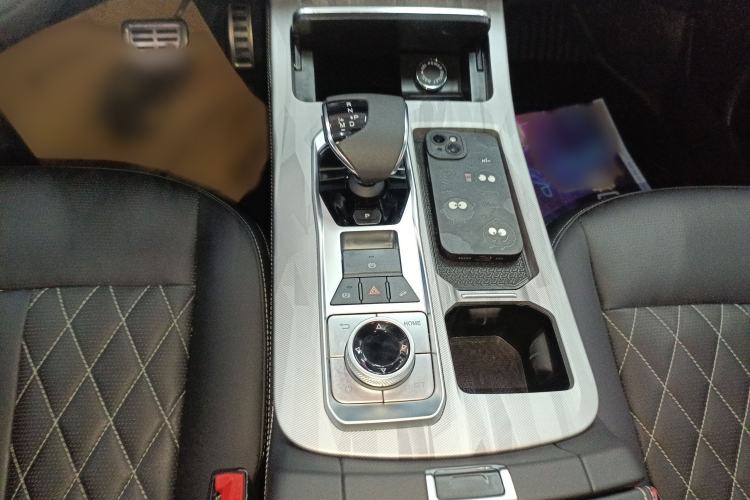 Used JETOUR X70 PLUS 2023 1.5T DCT Brave PLUS 5-Seater
