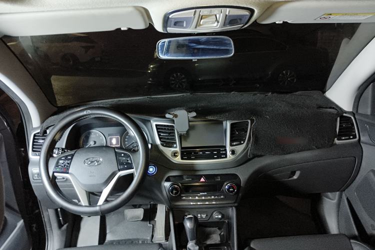 Used Hyundai Tucson 2015 1.6T Dual-Clutch Two-Wheel-Drive Smart Model
