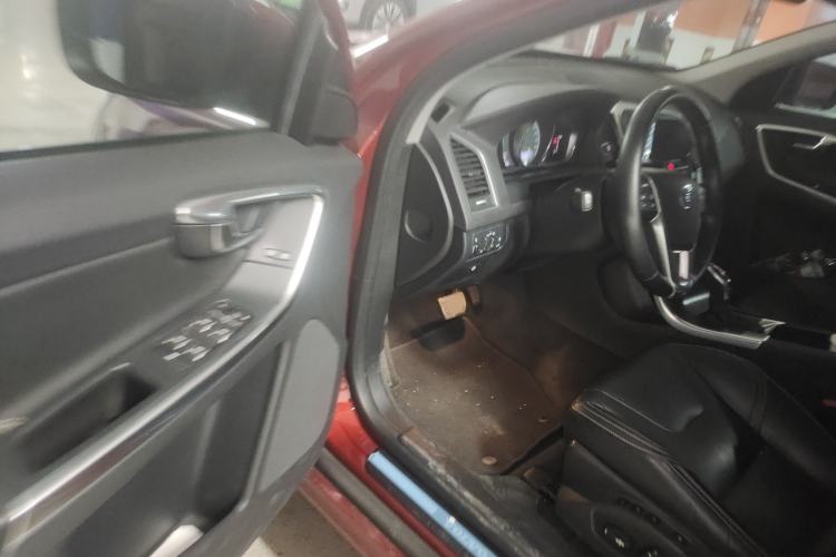 Used Volvo XC60 2016 T5 Smart Version