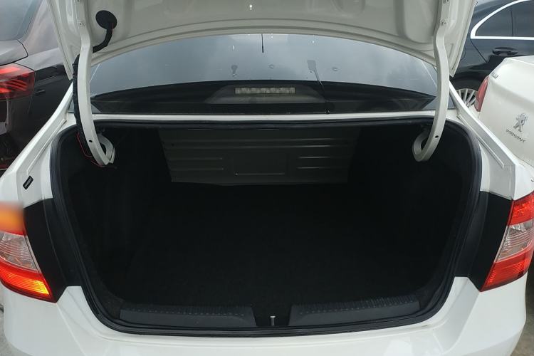 Used Skoda Rapid 2013 1.4L Manual Enjoyment Model
