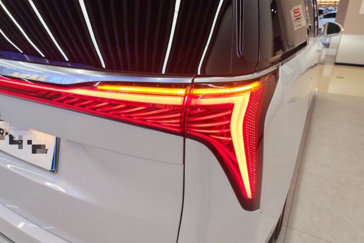 Used Buick Century 2023 2.0T Six-Seater Yinshi Edition
