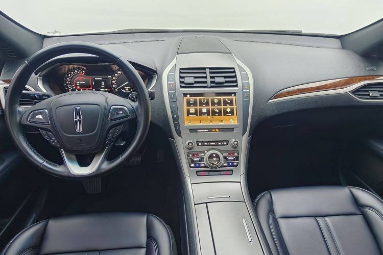 Used Lincoln MKZ 2018 2.0T Premium Edition
