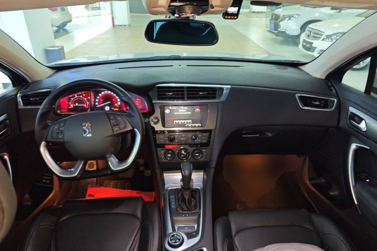 Used  6 2014 1.6T Luxury Edition THP160
