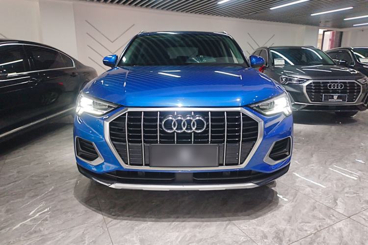 Used Audi Q3 2019 40 TFSI Fashionable and Elegant Model