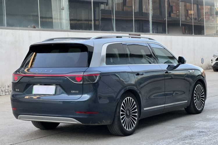 Used Hima AITO M9 2024 Range-Extended Ultra Version 52 kWh 5-Seater Model
