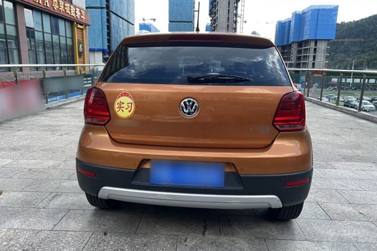 Used Volkswagen Polo 2016 1.6L Cross Polo Automatic
