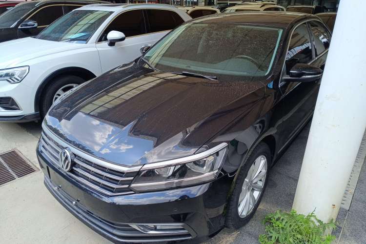 Used Volkswagen Passat 2017 330TSI DSG Luxury Edition
