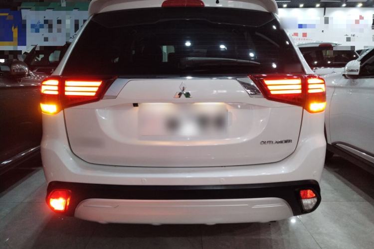 Used Mitsubishi Outlander 2020 2.4L 4x4 Zhi Xiang Edition 5 Seats