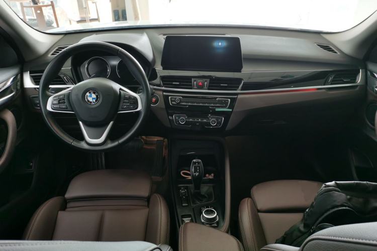 Used BMW X1 2020 sDrive25Li Leading Model
