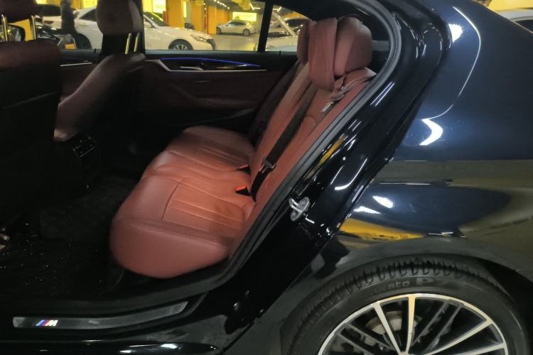 Used BMW 5 Series 2019 Facelifted 530Li Leading Edition M Sport Package