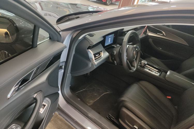 Used Hongqi H5 2023 2.0T Automatic Smart Connect Flagship Edition
